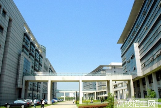 廣西現(xiàn)代職業(yè)技術(shù)學(xué)院