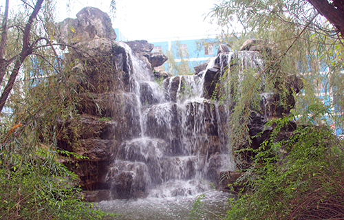 成都郫縣希望職業(yè)學校