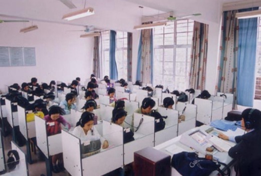 河池衛(wèi)生學校