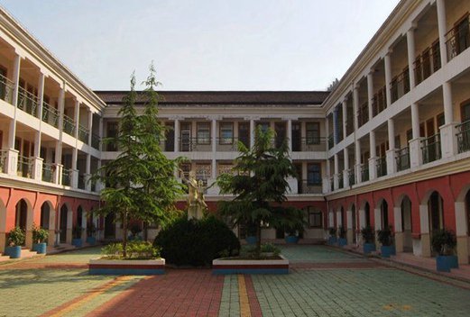 中山工貿(mào)技工學(xué)校