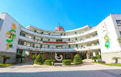 成都成醫(yī)一附院護(hù)士學(xué)校