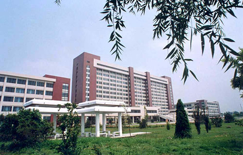 彭州市技工學校