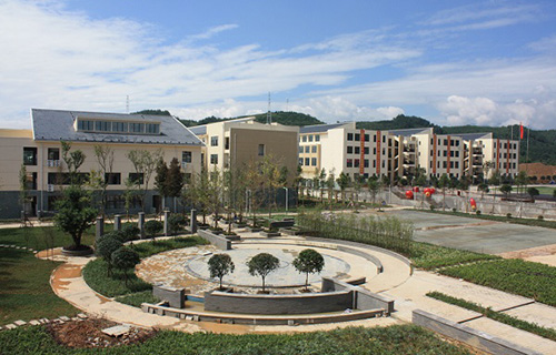 北川羌族自治縣七一職業(yè)中學(xué)