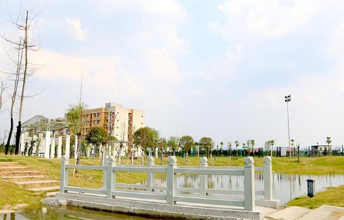 成都藝術(shù)職業(yè)學(xué)院