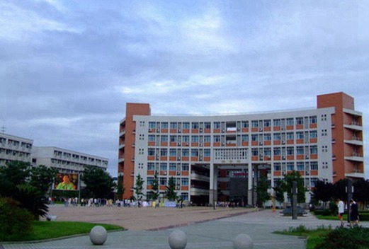 瀘州醫(yī)學院衛(wèi)生學校