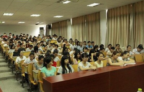 廣西金融職業(yè)技術(shù)學(xué)院