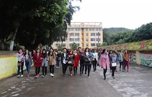 憑祥市東南亞外語學(xué)校