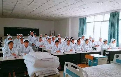 來(lái)賓衛(wèi)生學(xué)校