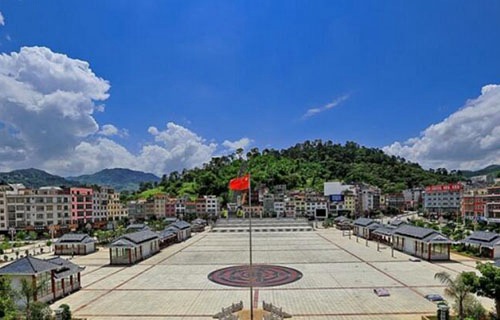 隆林各族自治縣職業(yè)技術(shù)學(xué)校