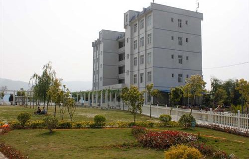 馬山縣民族職業(yè)技術(shù)學(xué)校