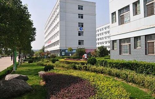 柳州地區(qū)經(jīng)濟管理干部學(xué)校