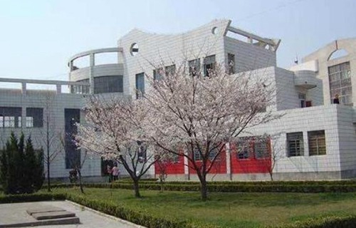 柳州民族中等專業(yè)學(xué)校