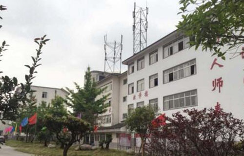 柳州地區(qū)技工學(xué)校