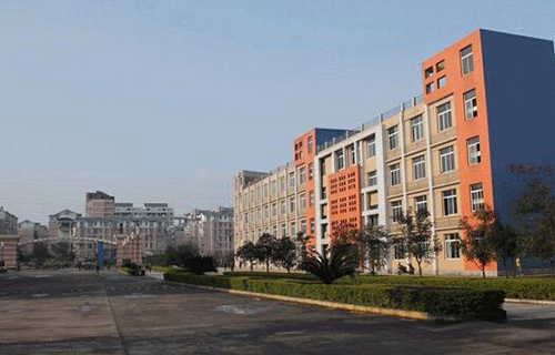 三江侗族自治縣職業(yè)技術學校