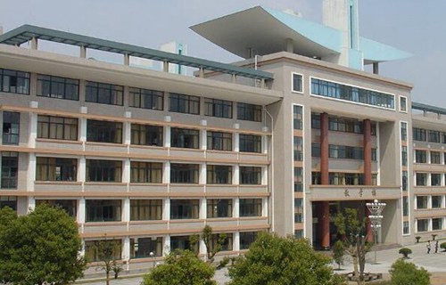 廣西桂林商貿(mào)旅游技工學(xué)校