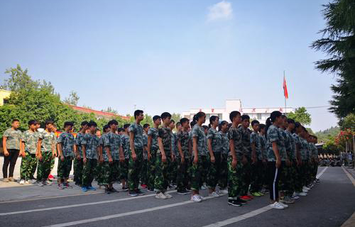 內(nèi)江奮發(fā)職業(yè)學(xué)校