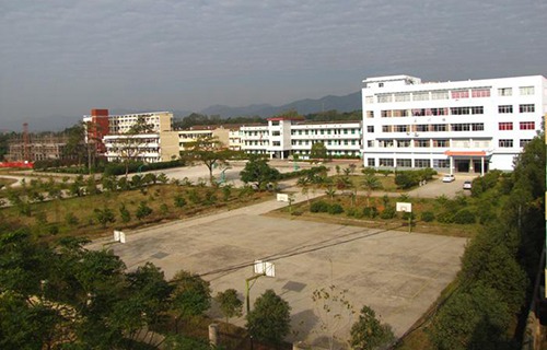 資源縣中等職業(yè)學(xué)校