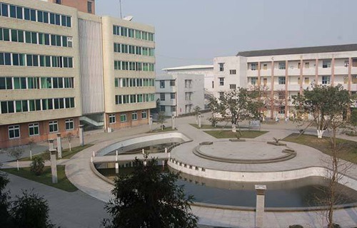 恭城瑤族自治縣民族職業(yè)教育中心