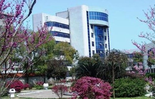 廣西梧州財(cái)經(jīng)學(xué)校