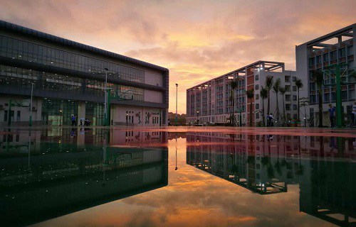 深圳寶安職業(yè)技術(shù)學(xué)校