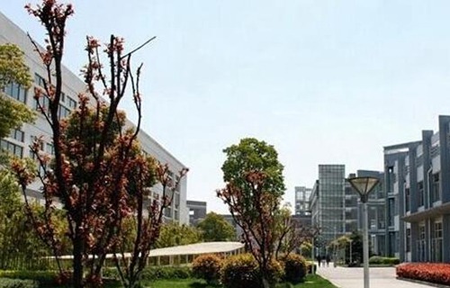 梧州市城市建設(shè)技工學(xué)校