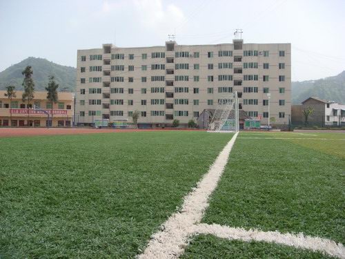 通江縣至誠職業(yè)中學