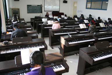 四川現(xiàn)代藝術(shù)學(xué)校