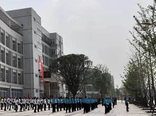 南充瀠溪高級職業(yè)中學(xué)