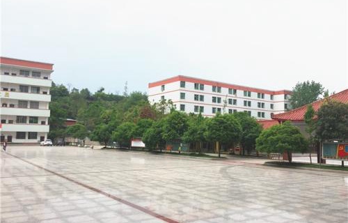 上思中等職業(yè)技術(shù)學(xué)校