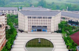 都江堰市職業(yè)中學(xué)