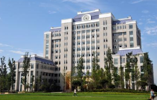 成都石化工業(yè)學(xué)校