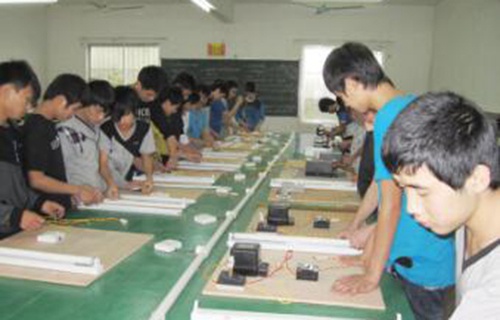 貴港市白云職業(yè)技術學校