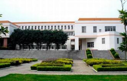 貴港市白云職業(yè)技術學校