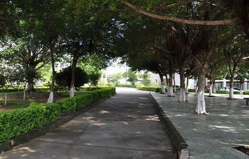 梅州技師學(xué)院