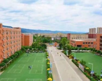 重慶永川工商學(xué)校