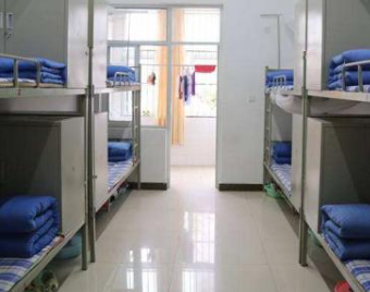 重慶醫(yī)藥經(jīng)貿(mào)學(xué)校