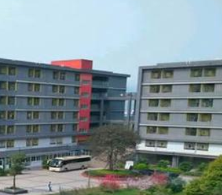 重慶商務(wù)學(xué)校