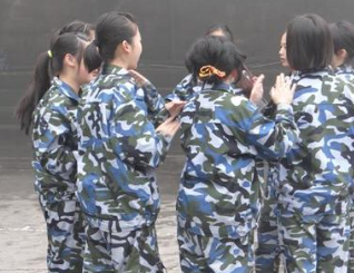 重慶華繡服裝中等專業(yè)學(xué)校