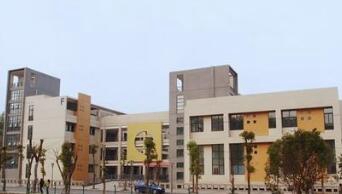 重慶航運(yùn)旅游學(xué)校