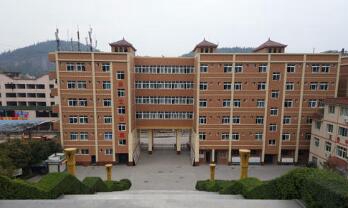 重慶涪陵創(chuàng)新計(jì)算機(jī)學(xué)校