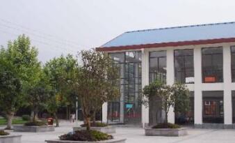 重慶微電子工業(yè)學(xué)校