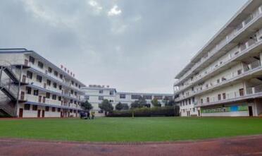 重慶市工藝美術(shù)學(xué)校