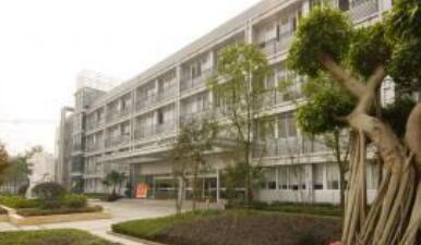 重慶藝術(shù)學(xué)校