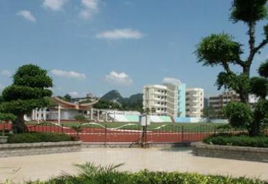 柳州交通學(xué)校