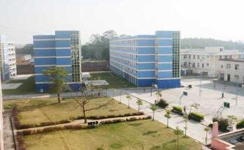 廣西英華國際職業(yè)學(xué)院