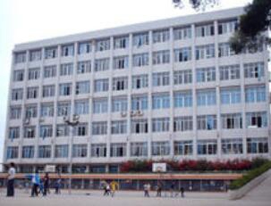 廣西梧州商貿(mào)學(xué)校