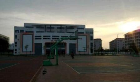 南寧第一職業(yè)技術(shù)學(xué)校