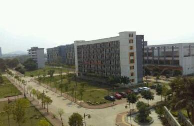 南寧第一職業(yè)技術(shù)學(xué)校