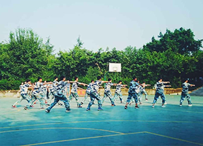 成都青華職業(yè)學(xué)校