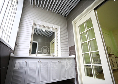 四川西南航空專修學(xué)院